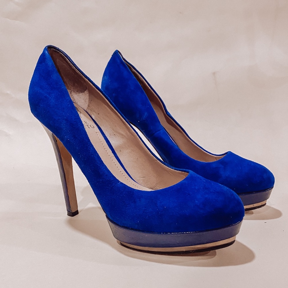Vince Camuto cobalt blue heels size 6.5